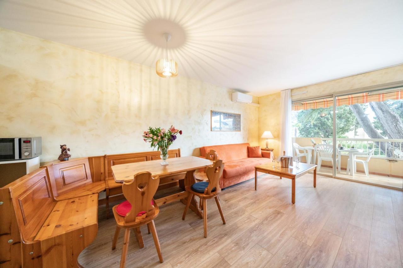 Spacious Apartment At A 5 Min Walk From The Beach Antibes Zewnętrze zdjęcie