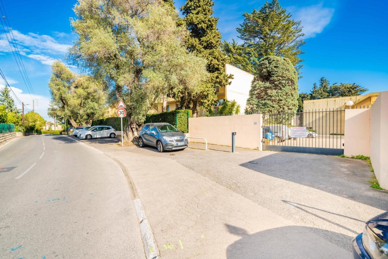 Spacious Apartment At A 5 Min Walk From The Beach Antibes Zewnętrze zdjęcie