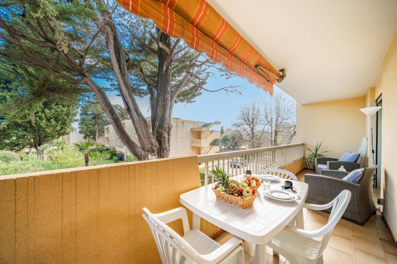 Spacious Apartment At A 5 Min Walk From The Beach Antibes Zewnętrze zdjęcie