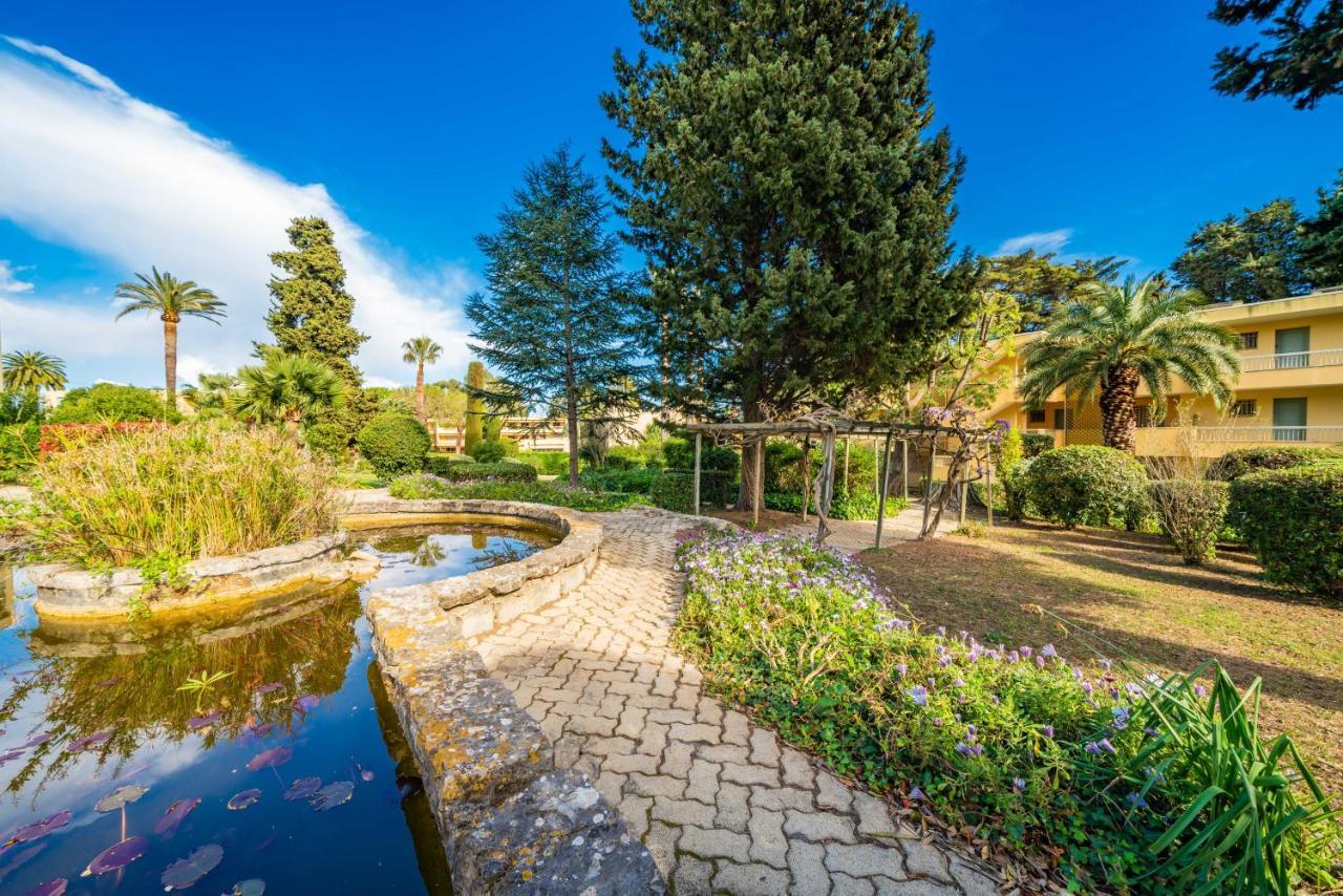 Spacious Apartment At A 5 Min Walk From The Beach Antibes Zewnętrze zdjęcie